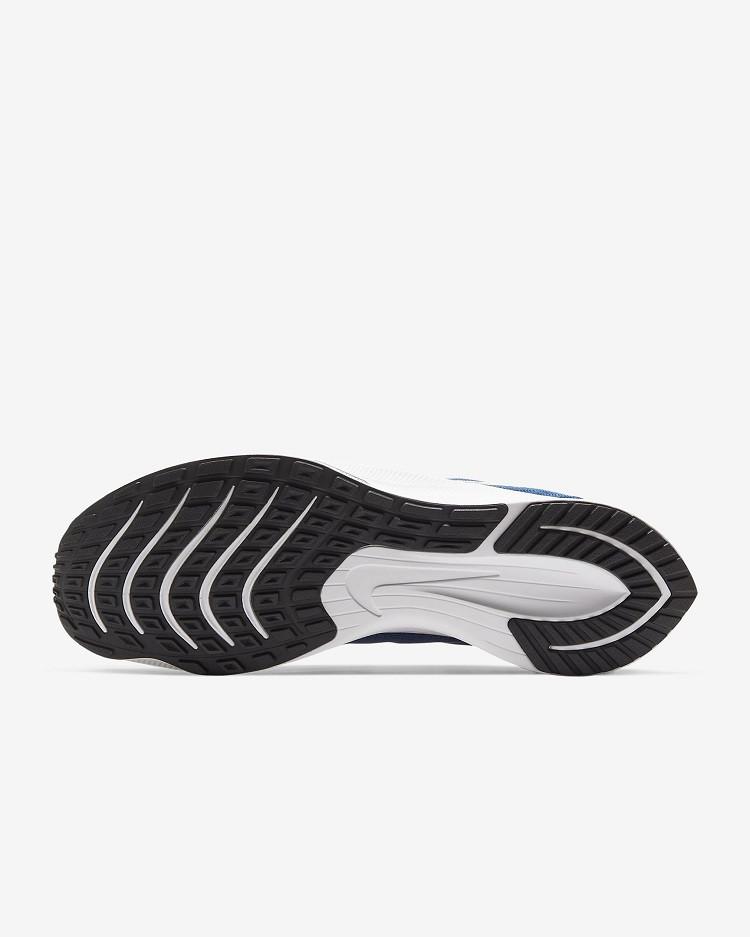 Phần outsole Nike Zoom Rival Fly Men’s Running Shoes 8WXRRR được thiết kế hình bánh quế (waffle) giúp tăng khả năng bám đường, chống trơn trượt
