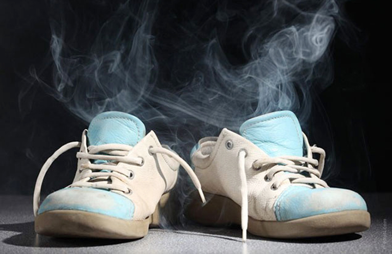 Mách bạn cách khử mùi hôi giày cực kỳ đơn giản và dễ làm tại nhà