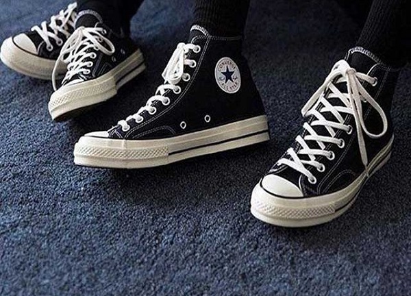 Mách bạn cách chọn size giày Converse chính hãng cực chuẩn
