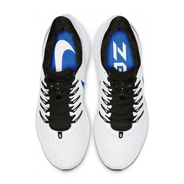 Nike Air Zoom Vomero 14 Men’s Running Shoes AH7857-101 và thiết kế thoáng khí giúp mang lại sự thoải mái khi mang giày trong thời gian dài