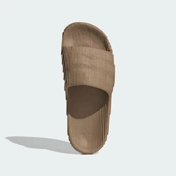 Mua adidas Women's Adilette Slides, Slip on Sandals trên Amazon Mỹ chính  hãng 2023 | Giaonhan247
