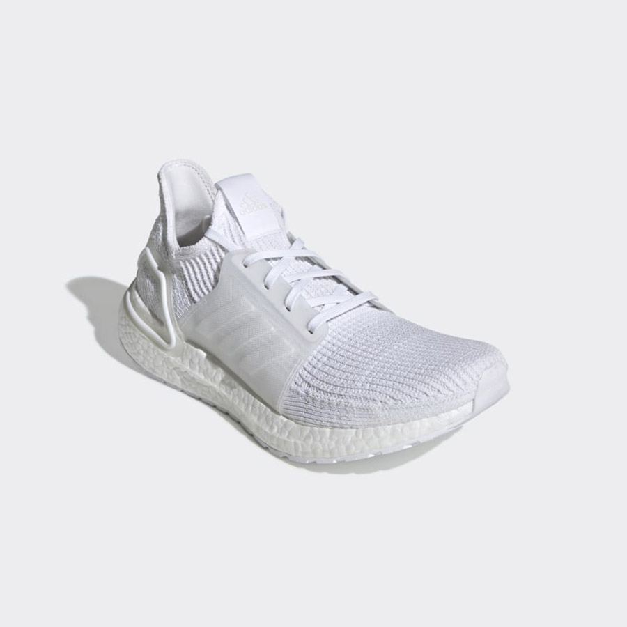 https://admin.thegioigiay.com/upload/product/2022/11/giay-adidas-ultraboost-19-shoes-triple-white-g54008-mau-trang-637755b3a3601-18112022165147.jpg