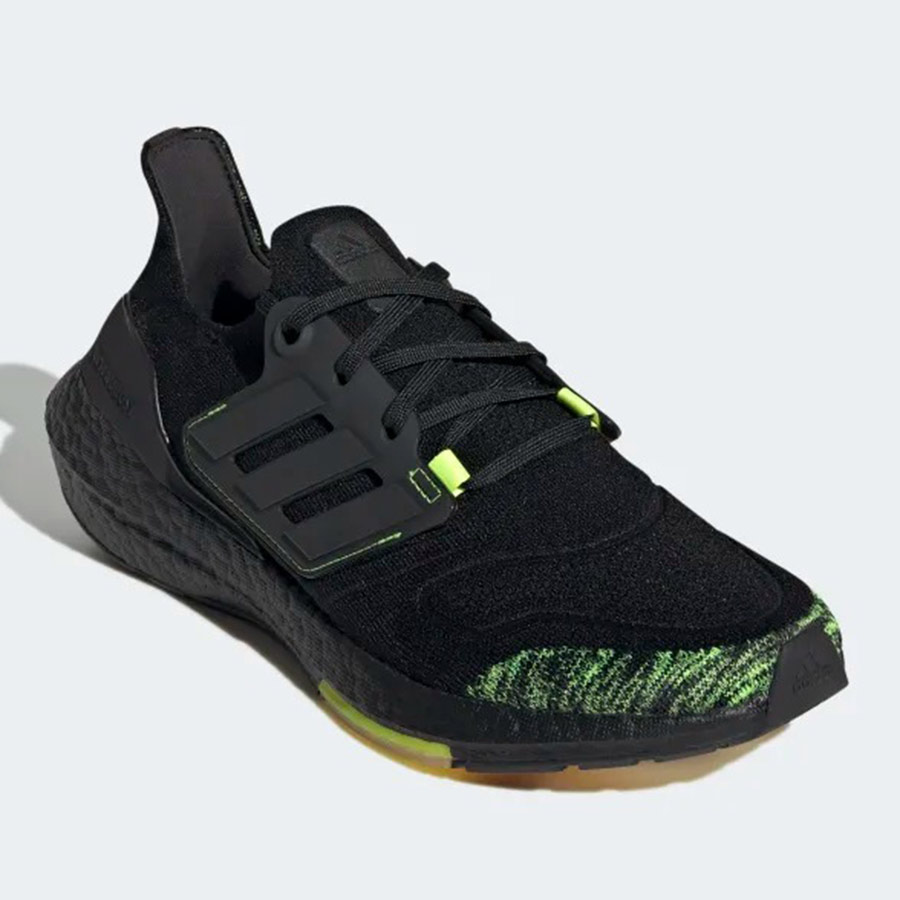 https://admin.thegioigiay.com/upload/product/2022/11/giay-the-thao-adidas-male-running-ultraboost-shoes-22-mau-den-6378522f97f2a-19112022104903.jpg