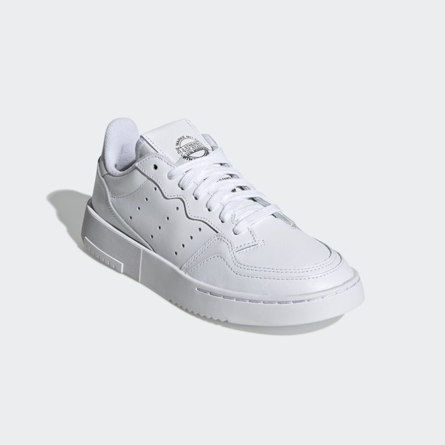 https://admin.thegioigiay.com/upload/product/2022/11/giay-the-thao-adidas-supercourt-all-white-mau-trang-6377277ebbd0a-18112022133438.jpg