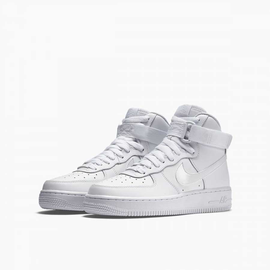 https://admin.thegioigiay.com/upload/product/2022/11/giay-the-thao-nike-air-force-1-high-all-white-653998-100-6360c50441b19-01112022140436.jpg