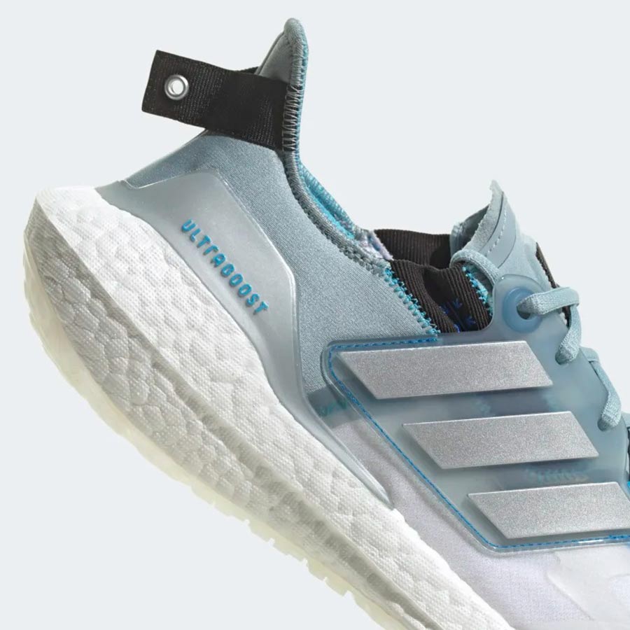 https://admin.thegioigiay.com/upload/product/2022/12/giay-chay-bo-adidas-ultraboost-22-cold-rdy-shoes-gz0128-phoi-mau-639c3777a0051-16122022161639.jpg