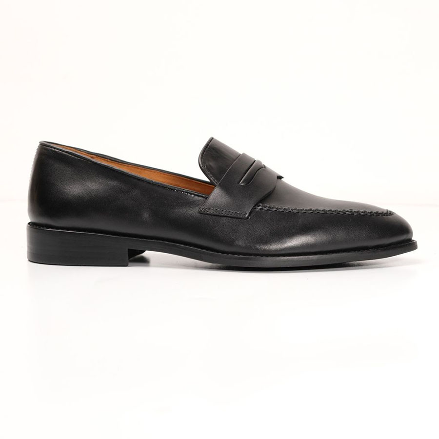 https://admin.thegioigiay.com/upload/product/2022/12/giay-tay-be-classy-classic-loafers-lf02-mau-den-639019f861991-07122022114336.jpg
