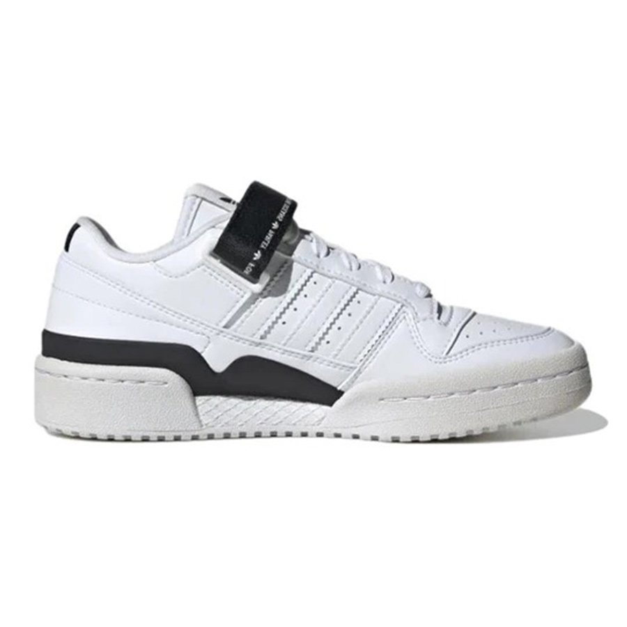 https://admin.thegioigiay.com/upload/product/2022/12/giay-the-thao-adidas-originals-forum-low-gs-white-black-gz0813-skate-shoes-mau-trang-den-639c3b055d37a-16122022163149.jpg
