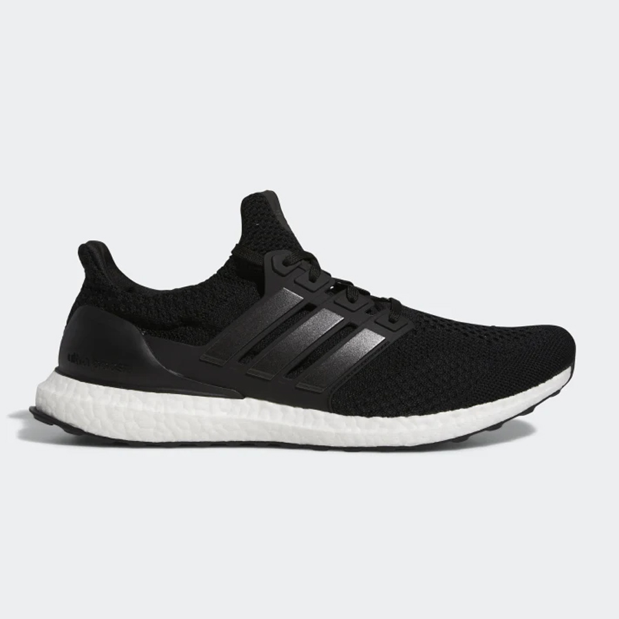 https://admin.thegioigiay.com/upload/product/2022/12/giay-the-thao-adidas-ultraboost-5-dna-running-lifestyle-gv8746-mau-den-639d27321220f-17122022091930.jpg