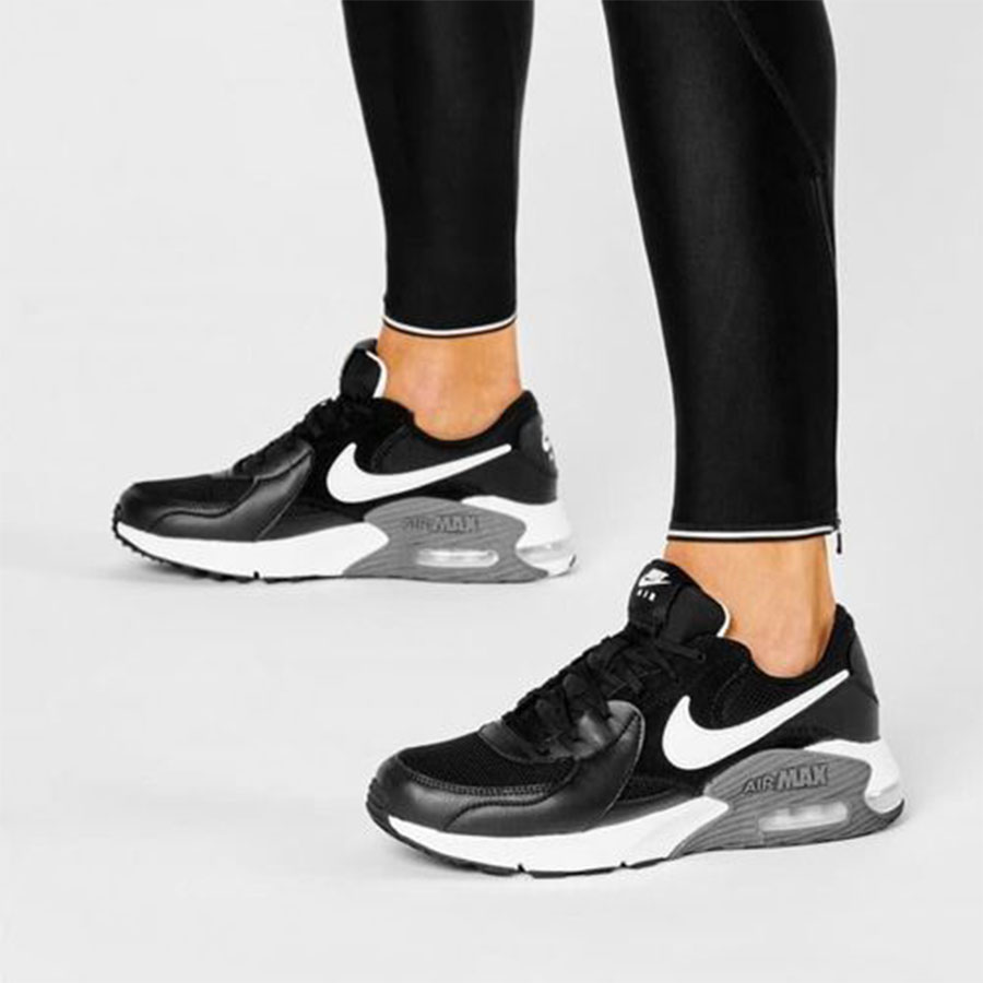 https://admin.thegioigiay.com/upload/product/2023/05/giay-the-thao-nike-air-max-excee-black-cd4165-001-mau-den-40-645ee7d7ef847-13052023082855.jpg