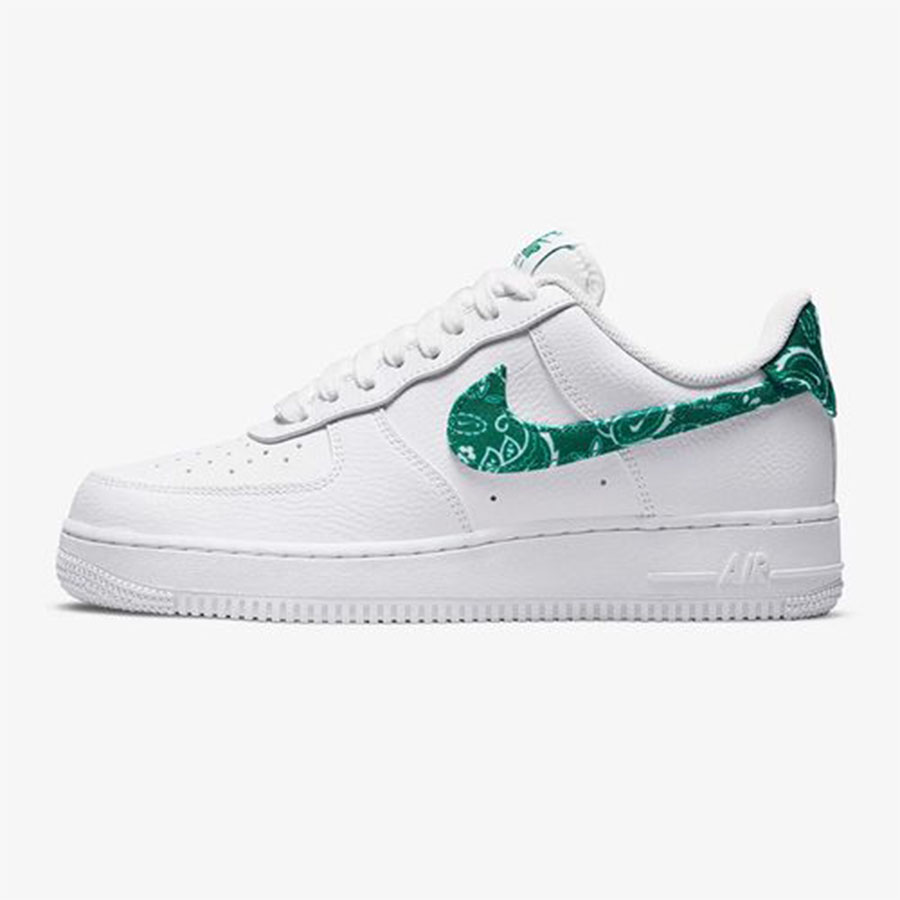 https://admin.thegioigiay.com/upload/product/2023/05/giay-the-thao-nike-wmns-air-force-1-07-essentials-green-paisley-dh4406-102-mau-trang-xanh-38-645d995f756ee-12052023084151.jpg