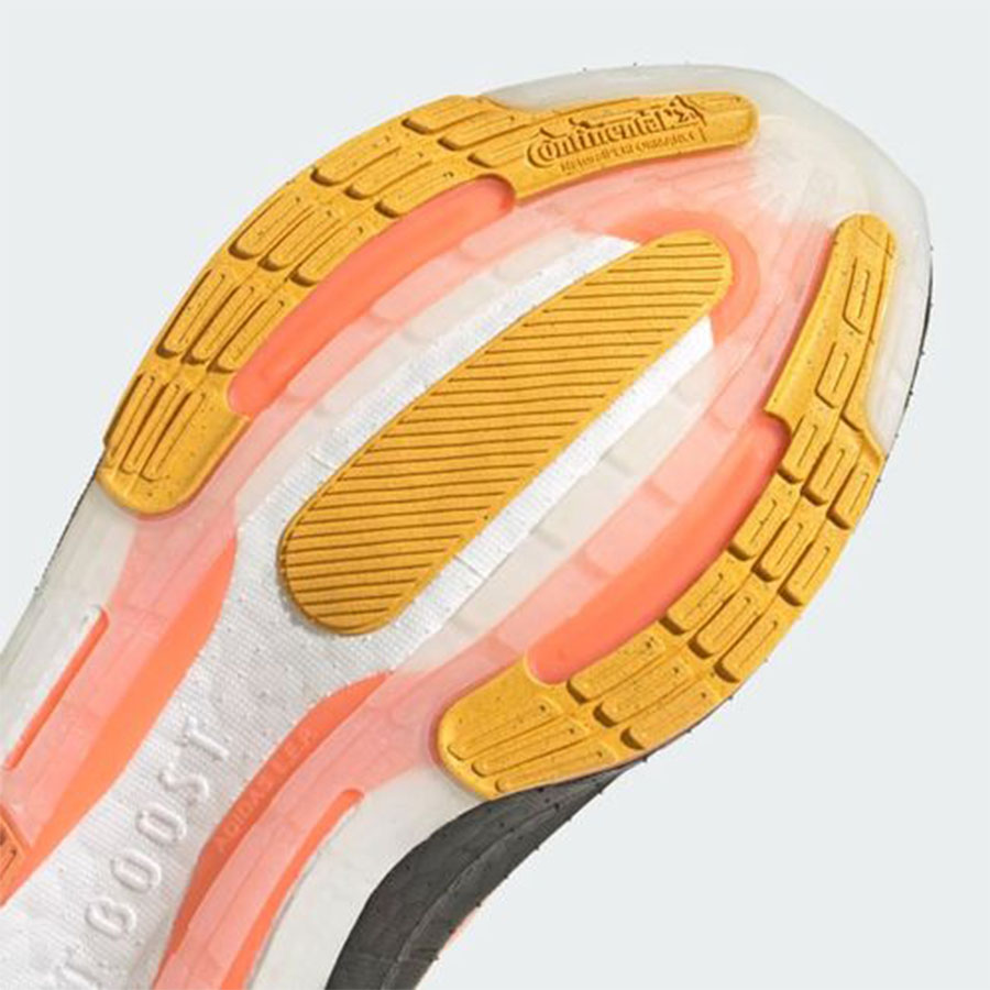https://admin.thegioigiay.com/upload/product/2023/07/giay-chay-bo-nam-adidas-men-s-training-ultraboost-light-running-shoes-hq8595-mau-den-vang-42-5-64c08ec7dcdf8-26072023101103.jpg
